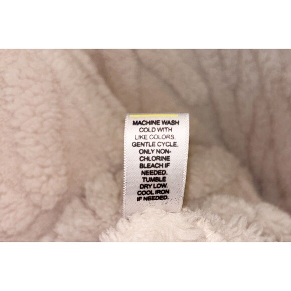 Cato Fuzzy Ivory Pullover Size Large - Picture 4 of 5